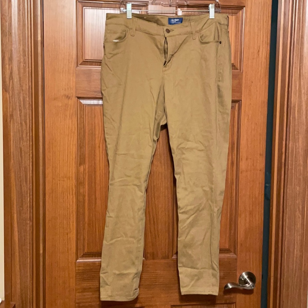 Old Navy Rockstar stretchy pants khaki jeans